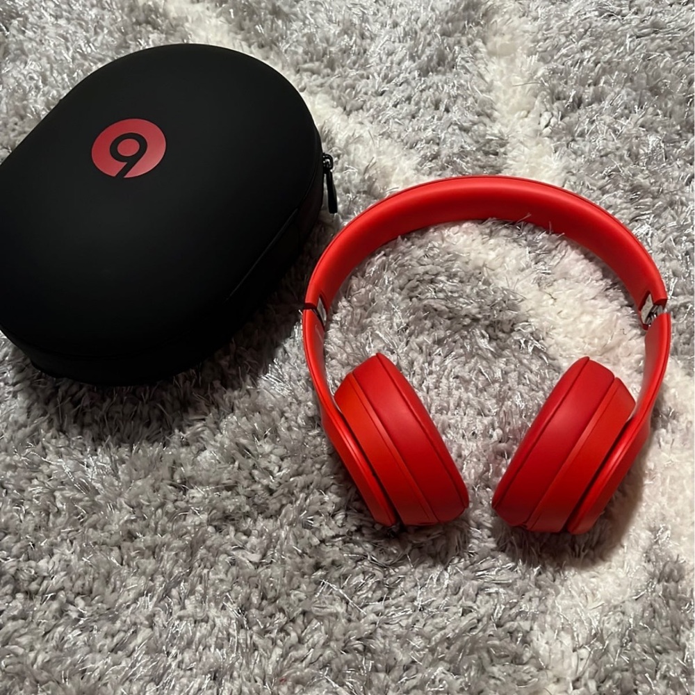 Beats solo 3 wireless headphones citrus red